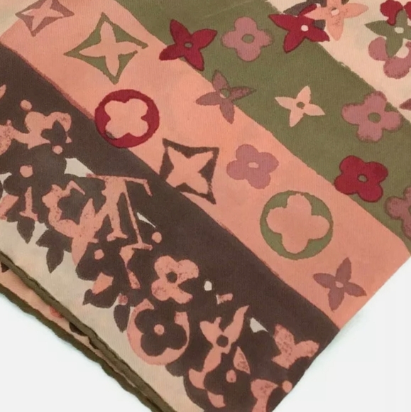 AUTH LOUIS VUITTON MONOGRAM MULTICOLOR SILK SCARF - Picture 8 of 10